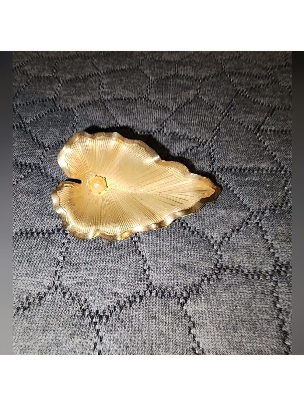Gold Leaf-Shaped Brooch